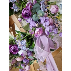 Wianek kwiatowy, wiosenny na drzwi w odcieniach lawendy 50 cm